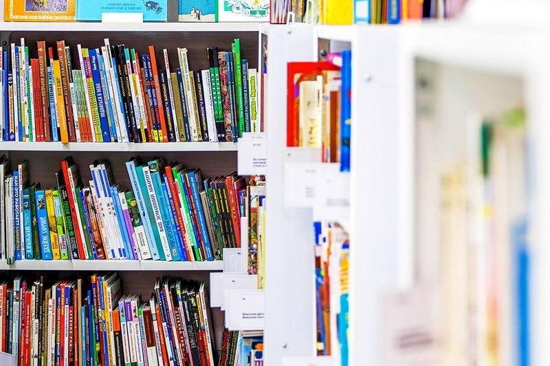 Книжки на подушках