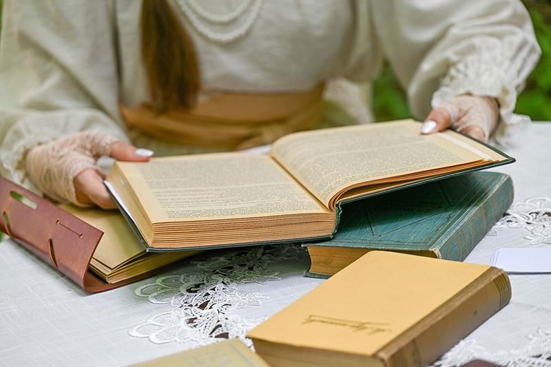 Книжный клуб «Чтения на подушках»