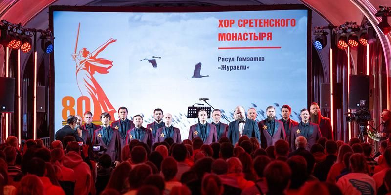 На станции метро «Маяковская» прошла акция «Чтения Победы»