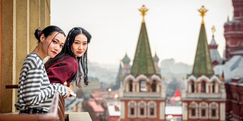 Какие места в Москве выбирали иностранные туристы этим летом