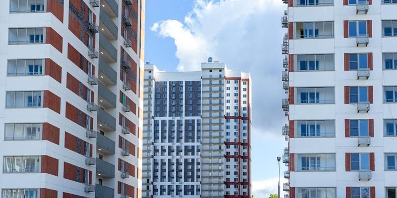 На севере Москвы с начала года по реновации переехали более тысячи семей