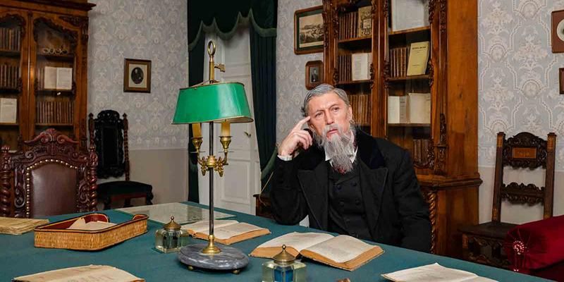 Некрасов, Шварц и другие: шесть театральных премьер октября с «Мосбилетом»