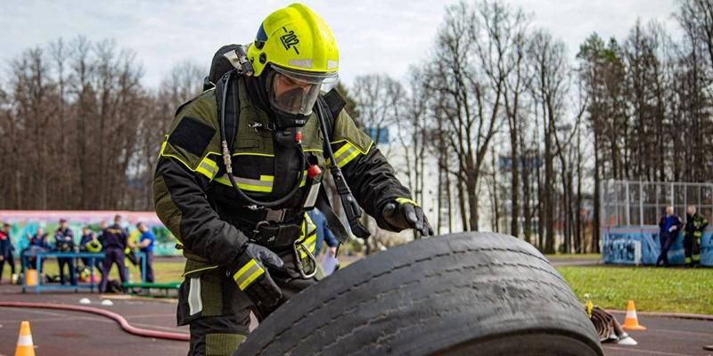 Внутренняя устойчивость: как гиревой спорт делает пожарных сильнее