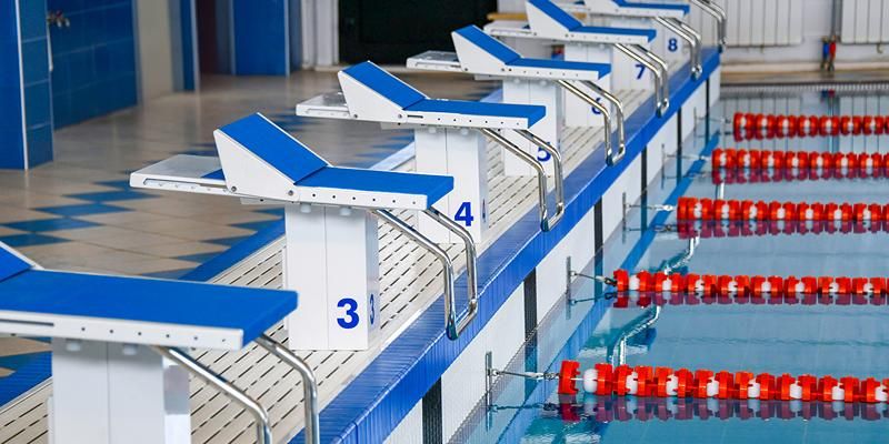 Два спортивных комплекса с бассейнами выставили для аренды на городские торги