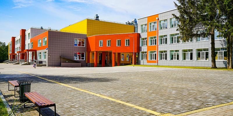 Завершились работы по реконструкции здания школы № 2075 и возведению нового корпуса