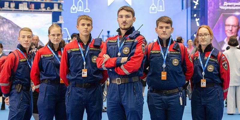 Спасение, обучение, добровольчество: как московские студенты-спасатели помогают людям