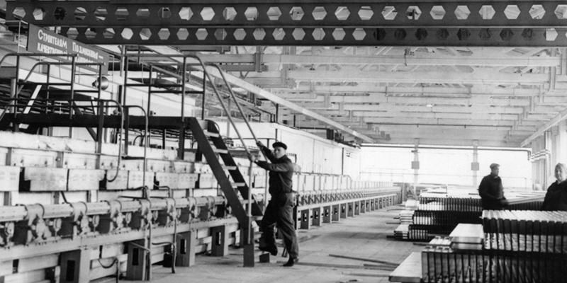 Новинки 1960-х годов в строительстве: Главархив &mdash; о запуске технологии производства стеклянных волокон