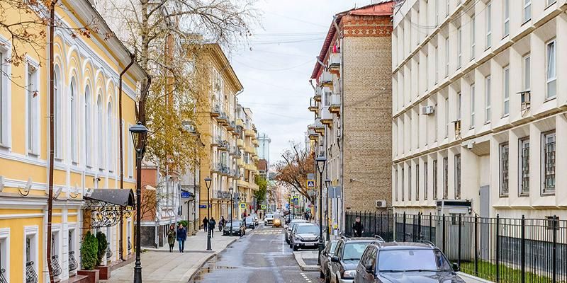 На открытый аукцион выставлено двухэтажное здание с земельным участком в центре Москвы