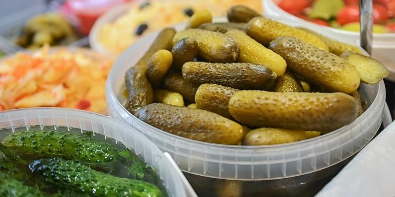 Соленья стали одними из самых востребованных продуктов на московских ярмарках в зимний сезон
