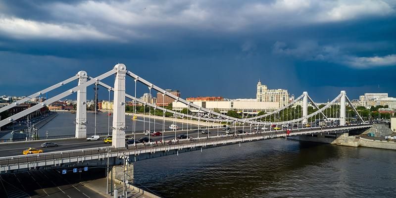 Сильный дождь с грозой ожидается в Москве