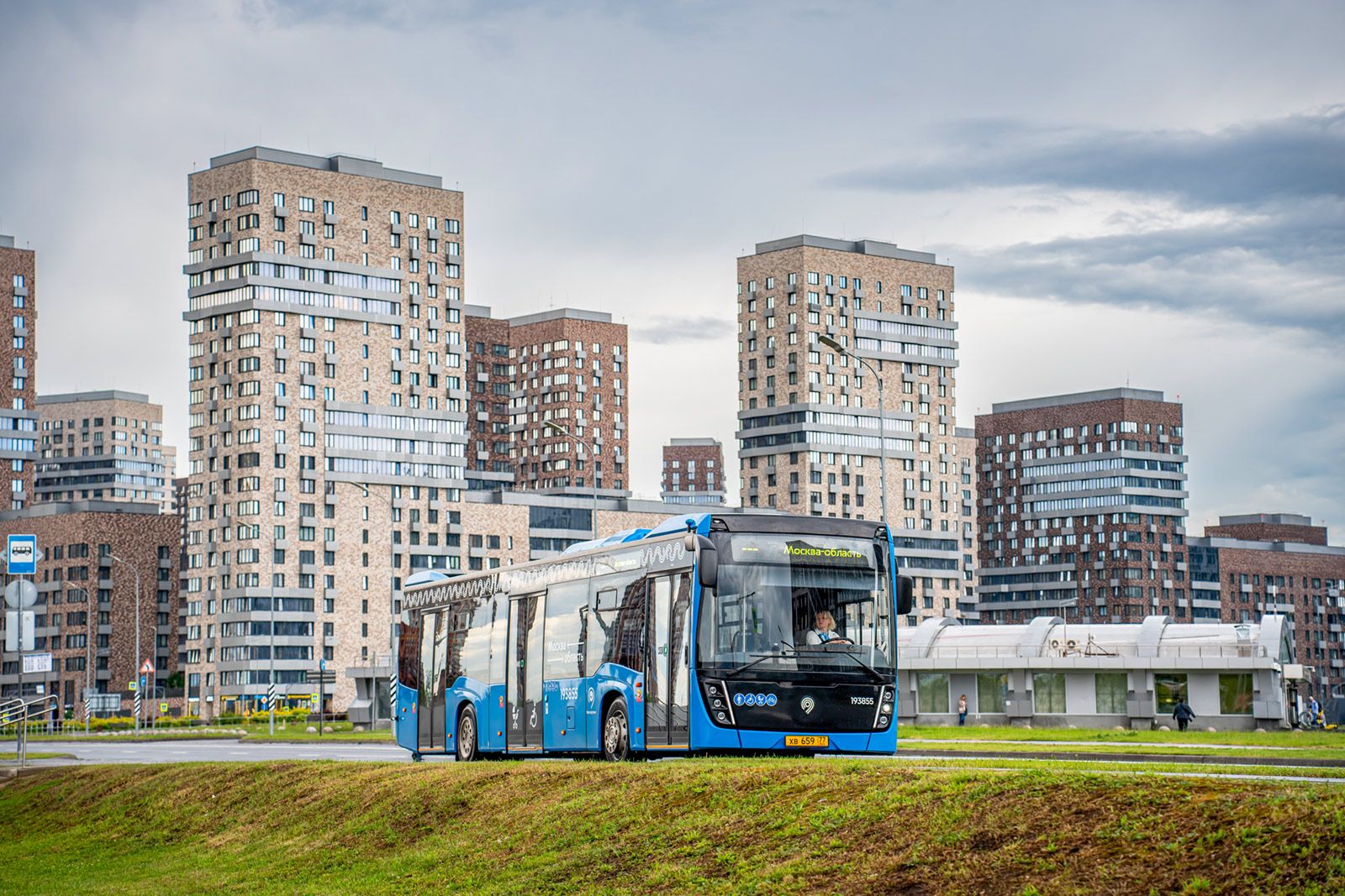 Новые автобусы Мосгортранса работают уже на 37 пригородных маршрутах
