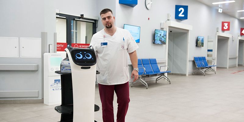 Moscow’s hospitals get assistive robot cats