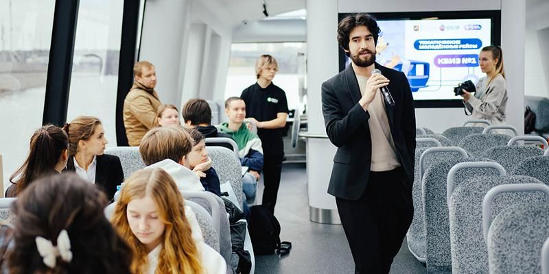 Проект «Молодежь Москвы» проведет викторины на речных электросудах