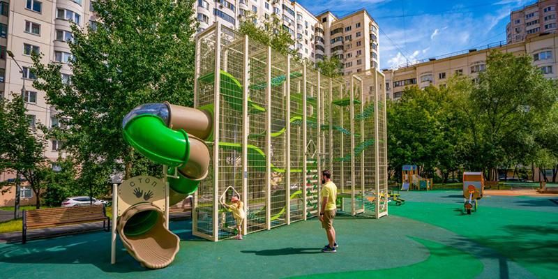 Более двух тысяч дворов отремонтируют в Москве в 2026 году