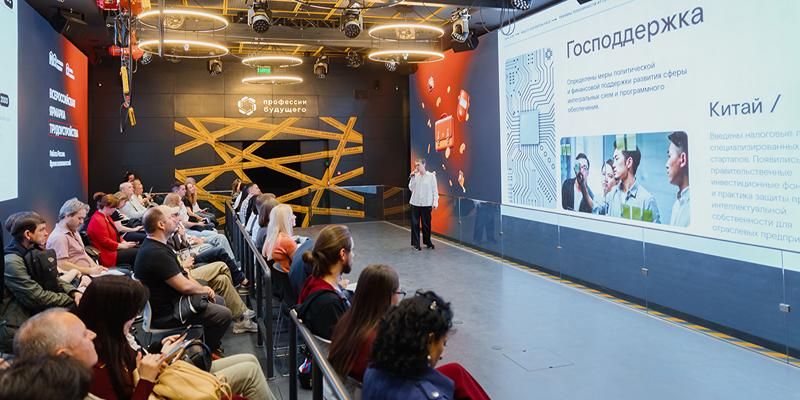Около 150 ведущих работодателей предложат вакансии на Всероссийской ярмарке трудоустройства в Москве