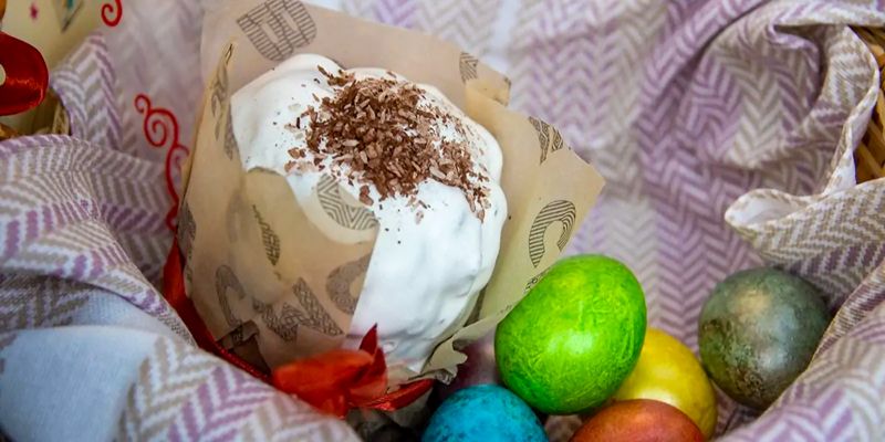 От лавандовых куличей до авторских кукол: что купить на фестивале «Пасхальный дар»
