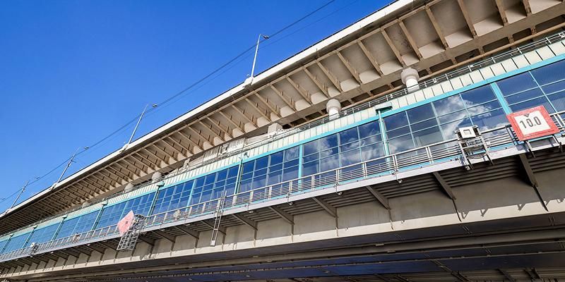 На Лужнецком метромосту завершаются работы по обновлению деформационных швов