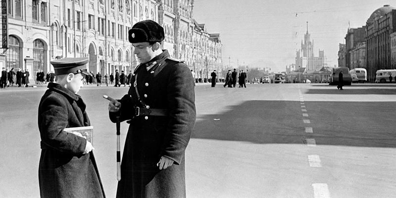 Главархив &mdash; о том, как детей защищали от травм на улицах города в 1947 году