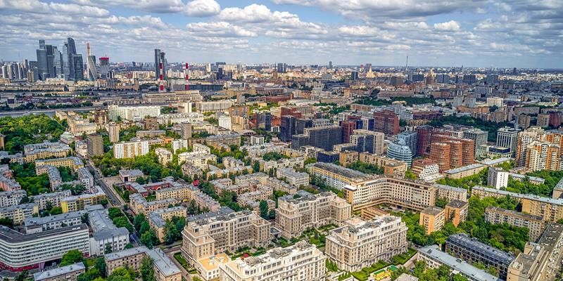 Половину жилых домов в Москве подготовили к новому отопительному сезону