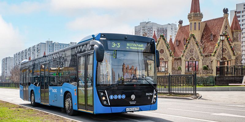В Вербное воскресенье москвичи смогут добраться до 15 кладбищ на бесплатных автобусах