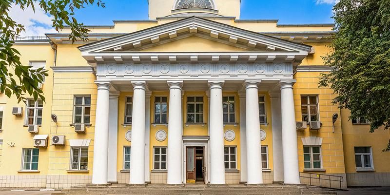 Здание Набилковской богадельни в центре Москвы отреставрируют