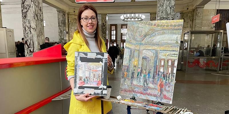 Монументальная живопись, графика и аллегория: какие работы создают участники проекта «Искусство в метро»
