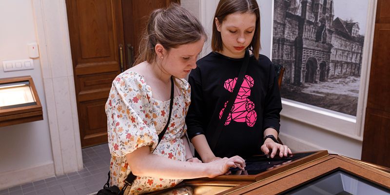 Учащихся Москвы приглашают на виртуальные экскурсии в лучшие музеи страны