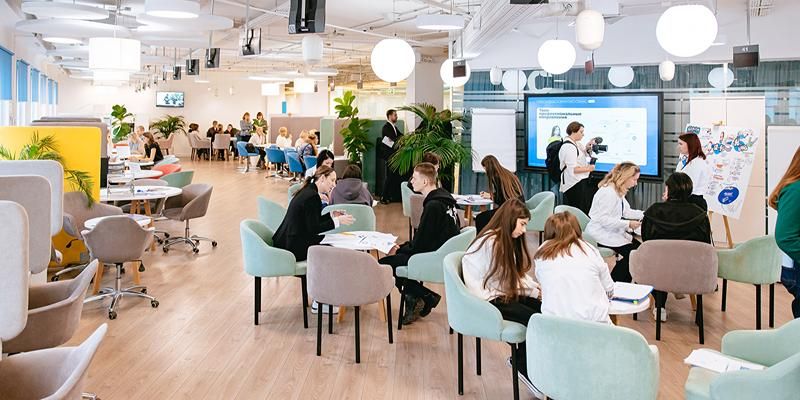 Открыть свое дело и освоить ораторское искусство: центры «Моя работа» и «Моя карьера» подготовили программу тренингов на июль