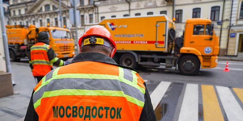 Городские службы оперативно ликвидируют последствия непогоды
