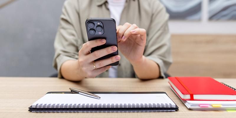 Аттестованные гиды Москвы смогут работать с туристами в отдельном мобильном приложении от Russpass