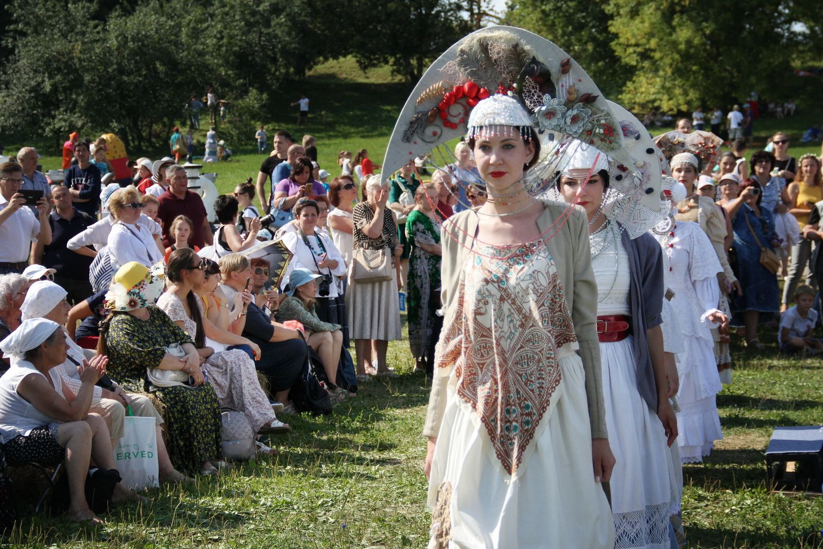Фестиваль «Русское поле» обещает удивить модников. Официальный сайт Мэра Москвы