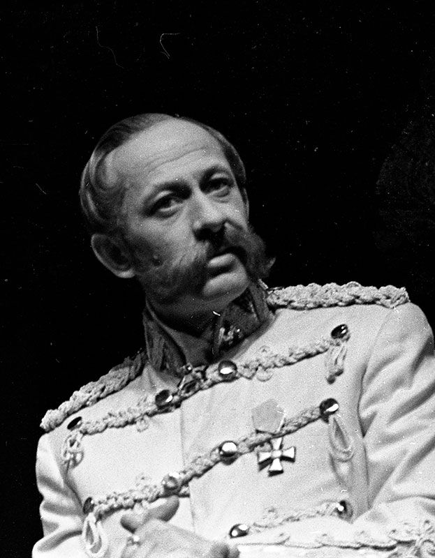 Человек, которого любили все: 100 лет со дня рождения Евгения Евстигнеева