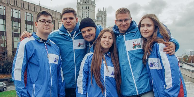 Студенческие отряды Москвы помогают ветеранам, участникам СВО и их семьям