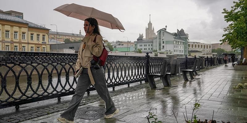 Гроза и дождь ожидаются в Москве в течение дня