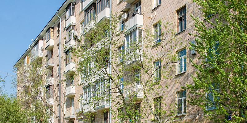 В столице капитально отремонтировали почти 800 домов с венчающими карнизами