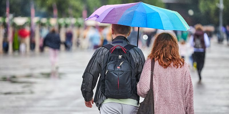 Ухудшение погоды: в воскресенье в Москве ожидается гроза, дождь и усиление ветра