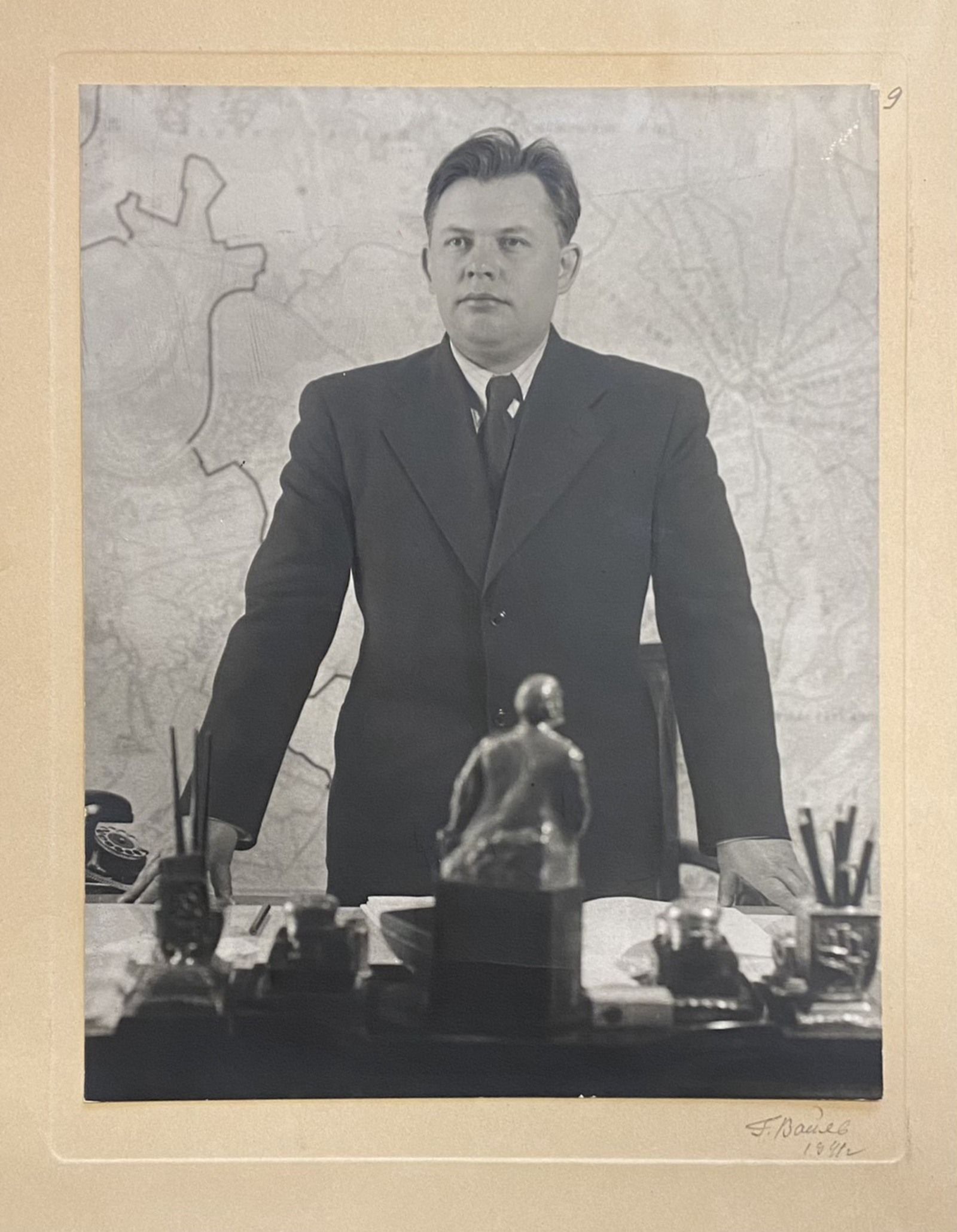 Георгий Попов. 1941 г. Главархив Москвы