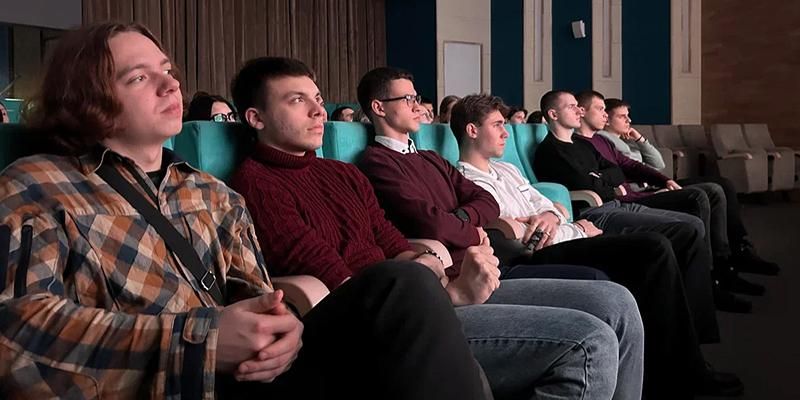 «Молодежь Москвы» приглашает на показ фильма о полководцах — героях Великой Отечественной войны