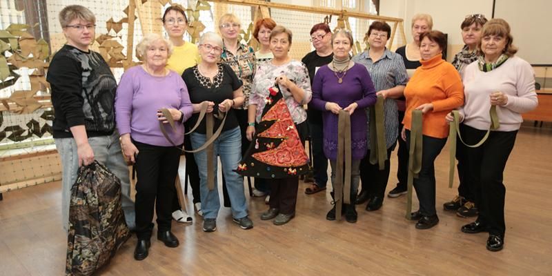 Жители Восточного Дегунина отправили более 110 гуманитарных грузов бойцам СВО