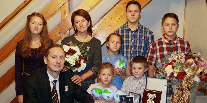 Победителем Всероссийского конкурса «Семья года» стала супружеская пара из Москвы