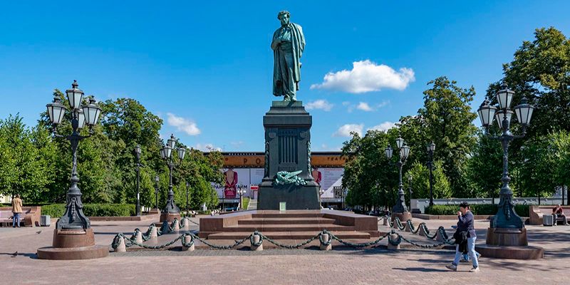 Наследие Александра Пушкина: как в столице отметят День русского языка
