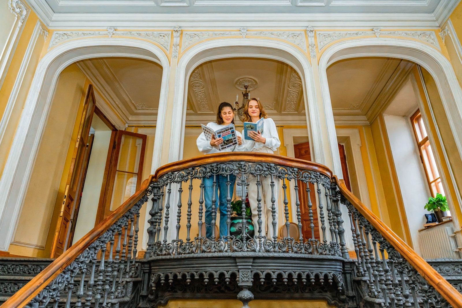 Всероссийский день чтения: какие сервисы предлагает цифровая экосистема Москвы любителям литературы