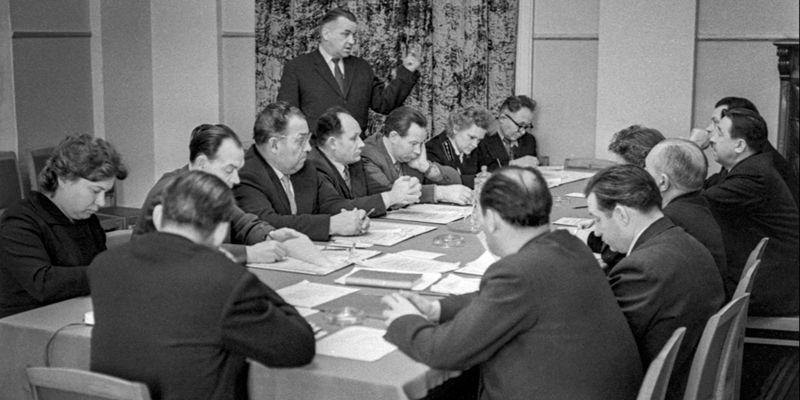 Главархив рассказал о том, как появились программы по повышению квалификации чиновников в советской Москве