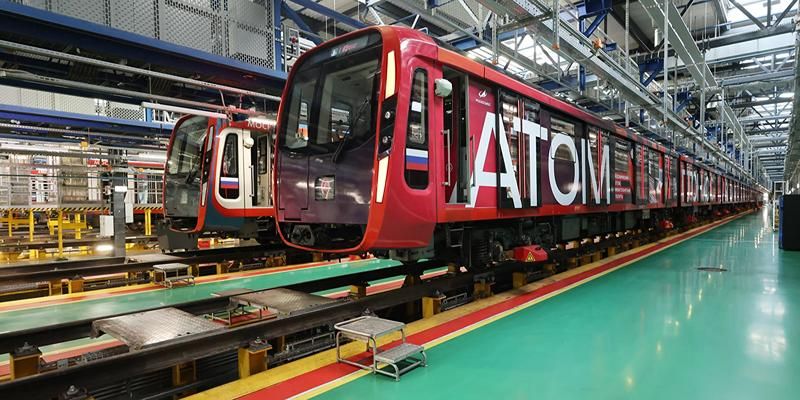 «Космический» поезд начал курсировать на Большой кольцевой линии метро