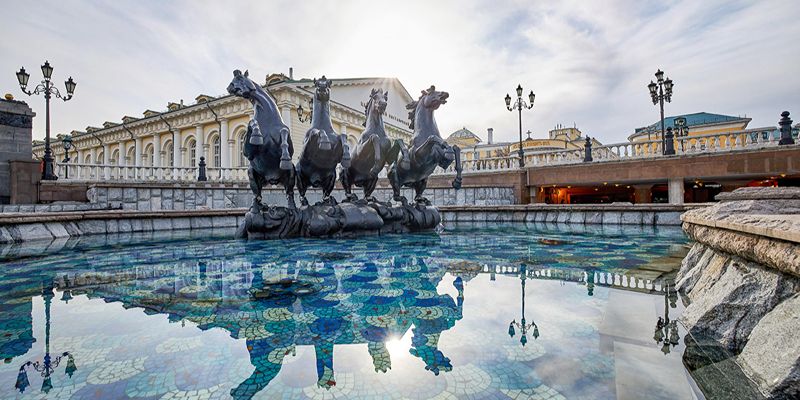 Подсветку фонтанного комплекса на Манежной площади подготовили к зиме