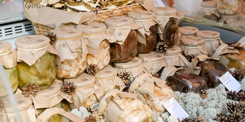 В Великий пост на московских ярмарках продают финики, грузди и коврижки