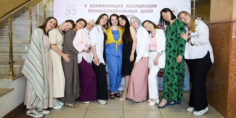От поиска жилья до образования: как столичные НКО поддерживают мам и беременных женщин