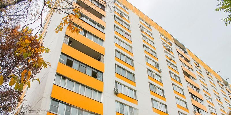 10 домов на улице Генерала Тюленева привели в порядок по программе капитального ремонта