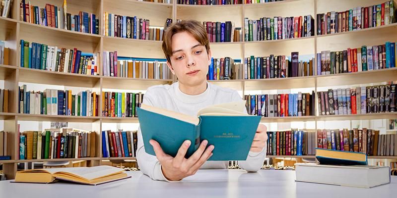 Какие книги о школе можно забронировать в сервисе «Библиотеки Москвы»
