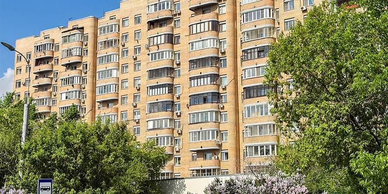 В трех столичных домах, где жили выдающиеся летчики, провели капитальный ремонт